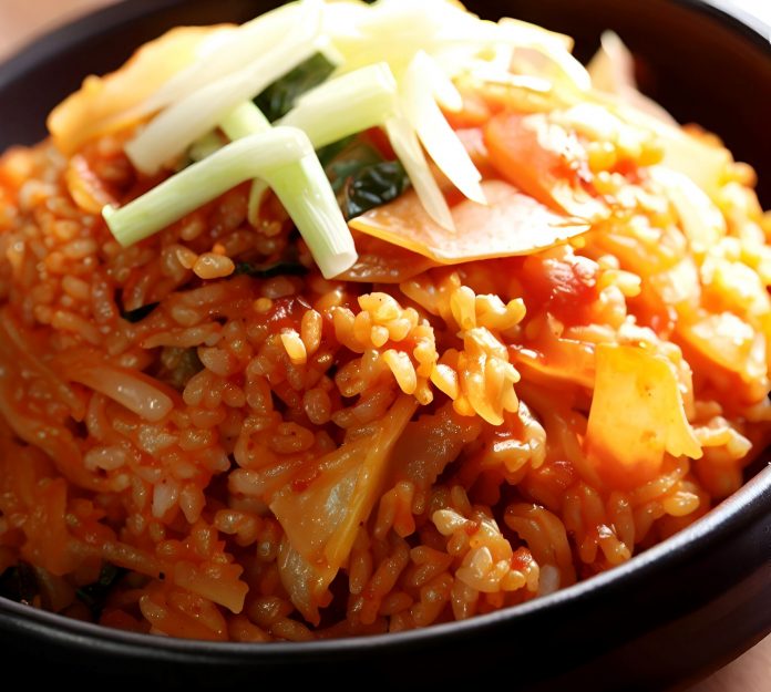 Кимчи жареный рис